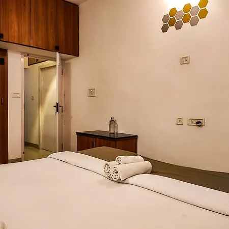 Mel Ville Pondicherry Room photo