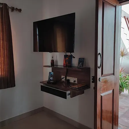 Mel Ville Pondicherry Room photo