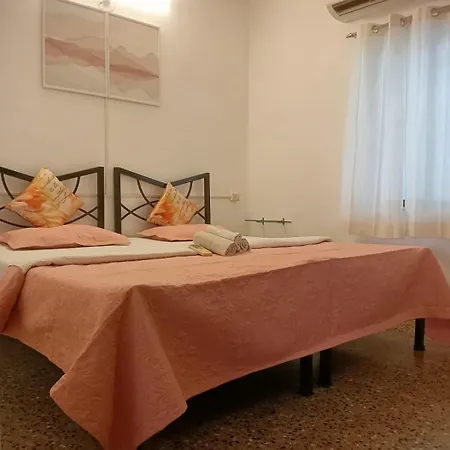 Mel Ville Pondicherry Room photo